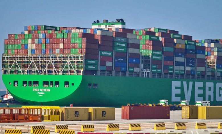 Le nouveau port d'Abou Qir renforce la position de l'Égypte en tant que centre logistique mondial avec l'accueil du porte-conteneurs géant "Ever Govern" et un développement complet des infrastructures 1 Porte-conteneurs Ever Govern